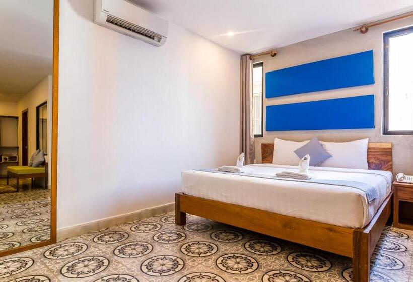 جناح جونيور, Home Chic