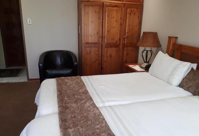 Standard room with outdoor bath, Hoyohoyo Chartwell Lodge