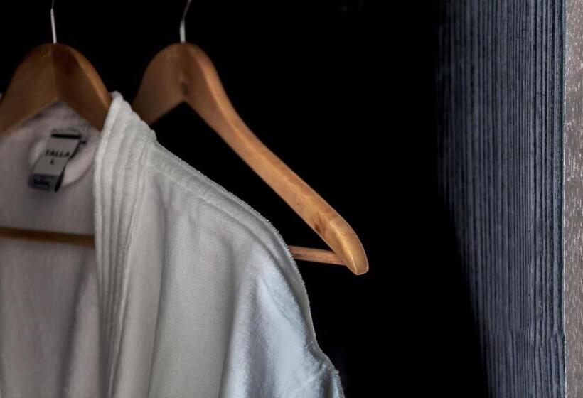 اتاق سوپریور با تخت بزرگ, Ladera Boutique