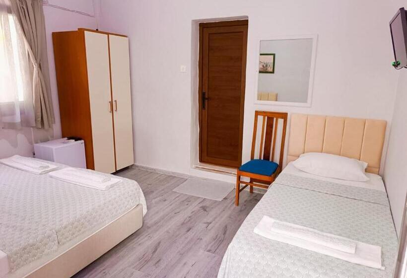 Economy Triple Room, Kalipso Motel