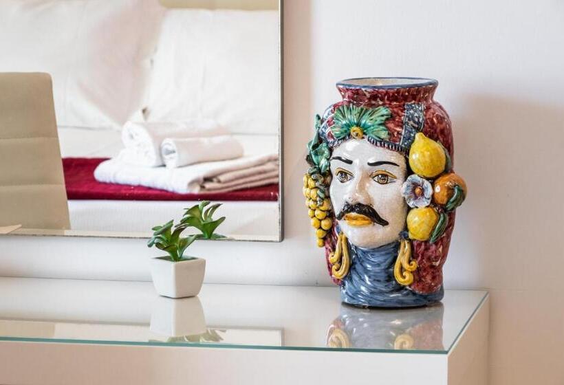 Полулюкс Вид на Море, Pantanello Rooms Avola