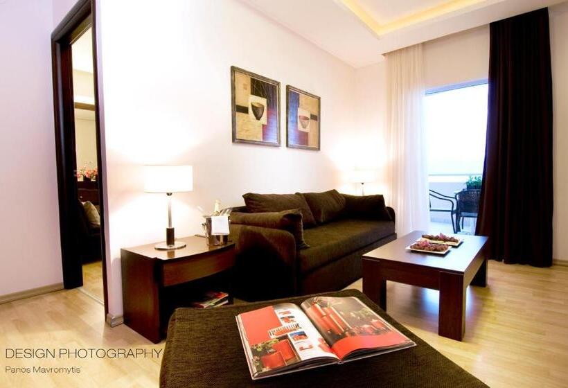 带海景的复工套房, Flisvos Hotel Nafpaktos
