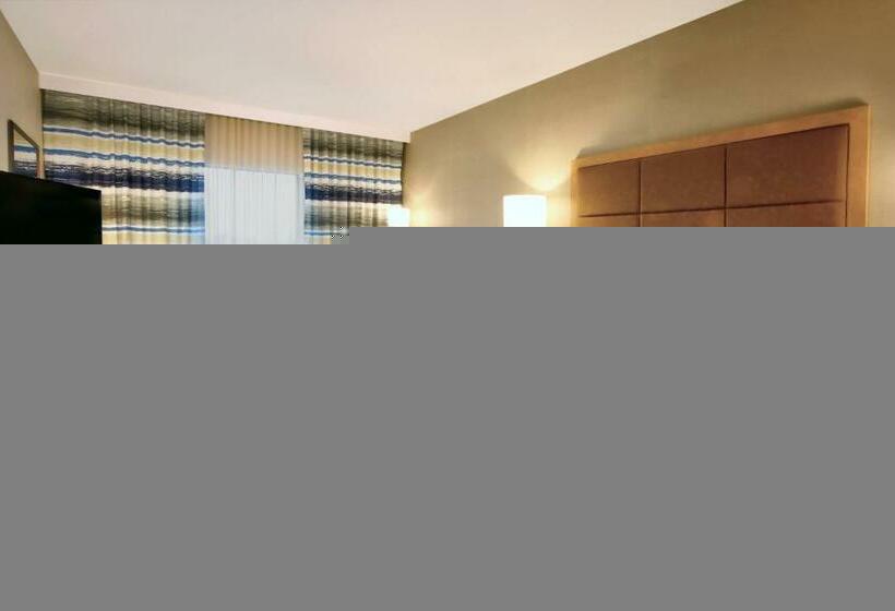 Люкс Deluxe Кровать Кинг, Hampton Inn & Suites Baltimore/aberdeen