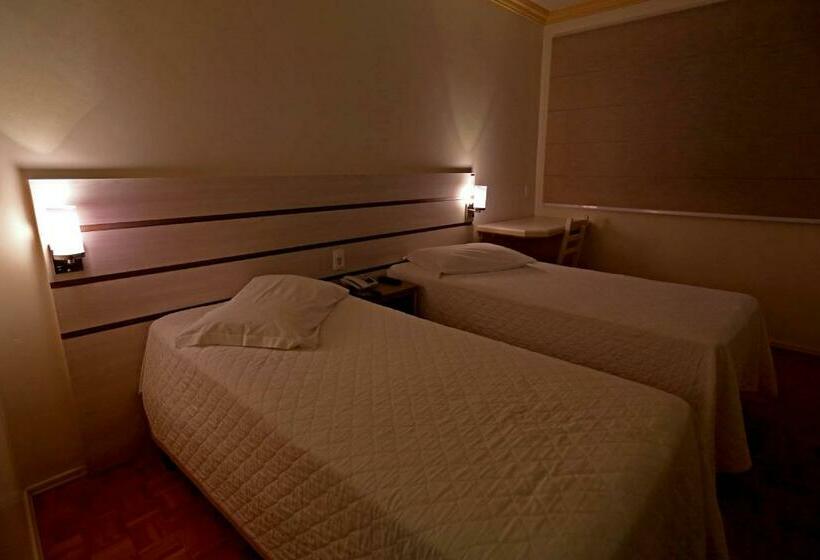 스탠다드 룸, Tri Hotel Xanxerê
