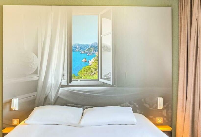 Номер Стандарт, B&b Hotel Salon De Provence