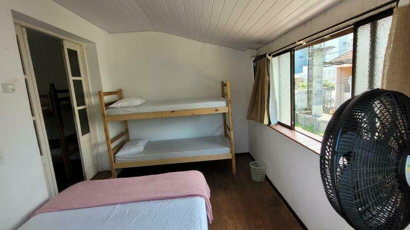 エコノミールーム, Hostel Rota Do Vale
