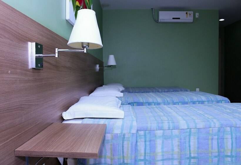 Номер Стандарт Трехместный, Pousada Caravelas Lusitanas Ltda