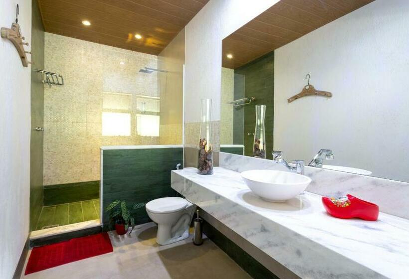Люкс Вид на Бассейн, B & B Gourmet Itaipava