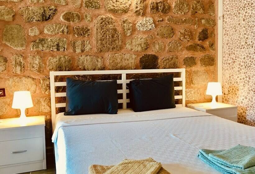 디럭스 룸, Attalos Suites