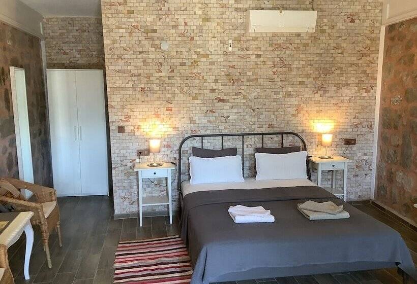 디럭스 룸, Attalos Suites
