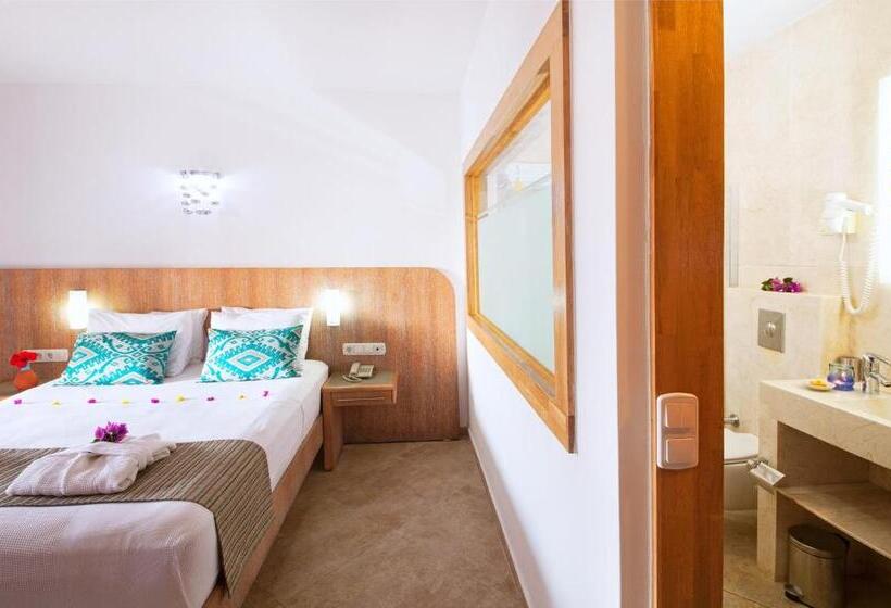 オーシャンビュースタンダードルーム, Mekvin Hotels Deniz Feneri Lighthouse