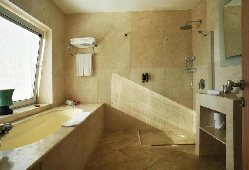 オーシャンビュースタンダードルーム, Mekvin Hotels Deniz Feneri Lighthouse