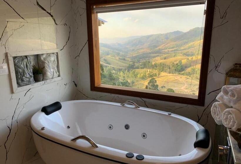 디럭스 방갈로, Pousada Shangri La