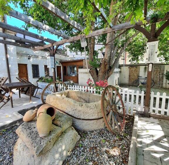 수피리어 스위트, Hikmet's House