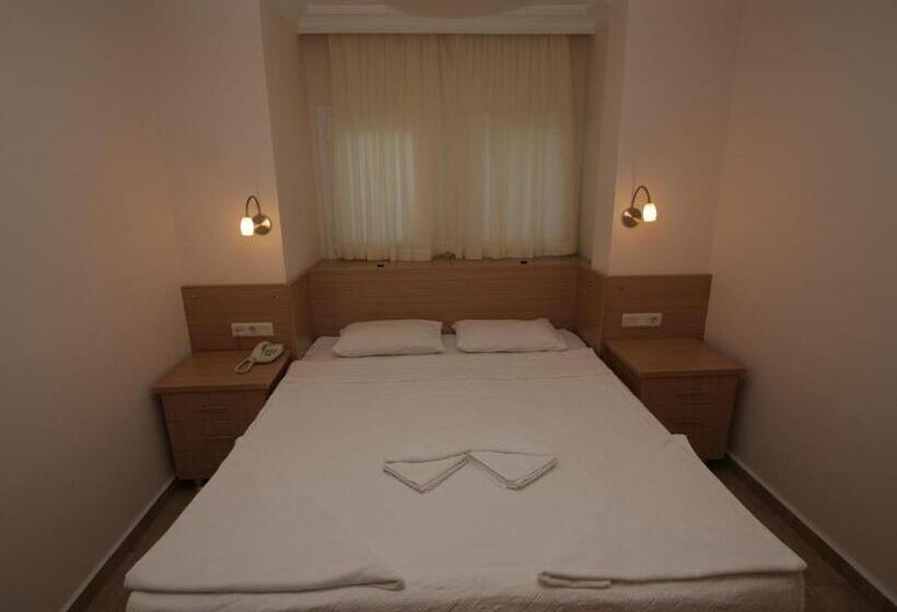 Апартаменты Deluxe 1 Спальня, Sea Breeze Hotel And Apartments