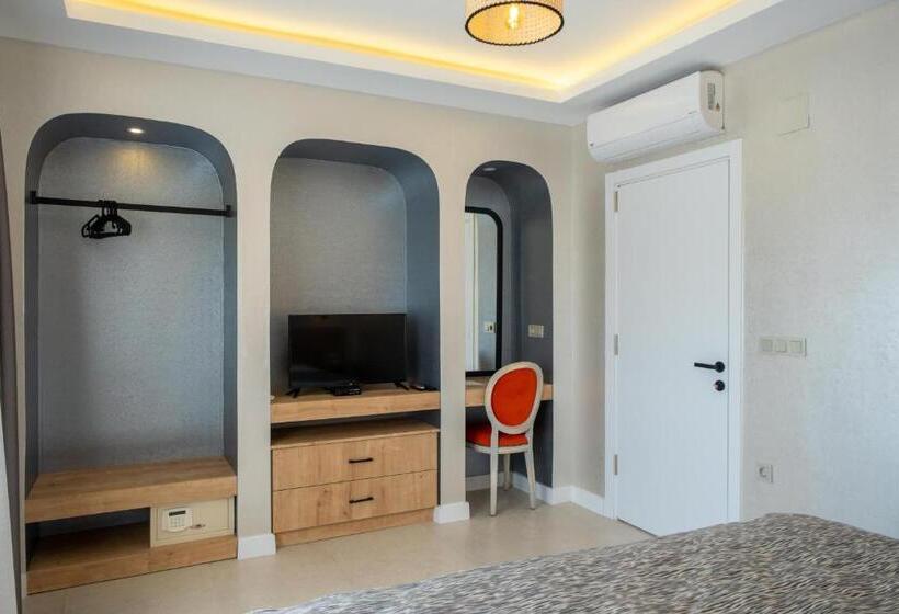 Номер Deluxe, Sea Breeze Hotel And Apartments