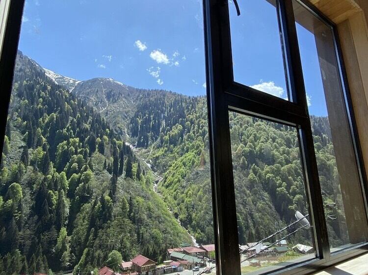 اتاق استاندارد با چشم‌انداز, Ayder Villa De Pelit