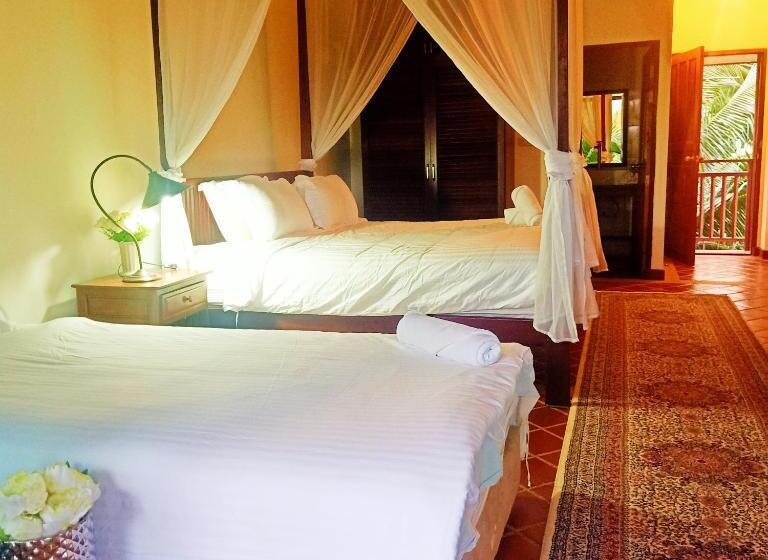 Трехместный Номер Стандарт Вид на Бассейн, Siam Tara Resort Chiangkhong