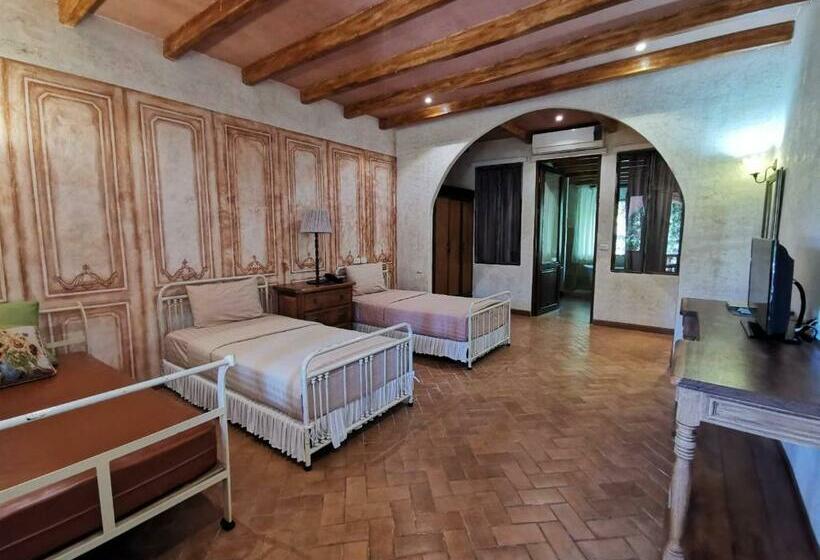豪华套房, La Toscana
