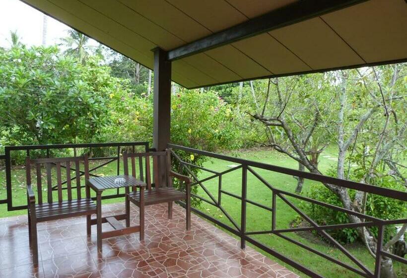 Номер Стандарт Вид на Сад, Bansuanrachawadee B&b