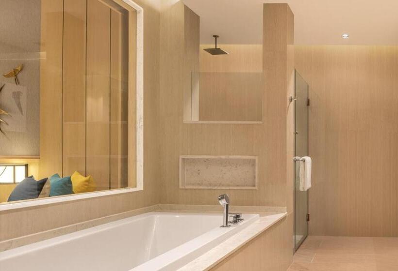 Номер Deluxe Кровать Кинг, Le Meridien Khao Lak Resort & Spa