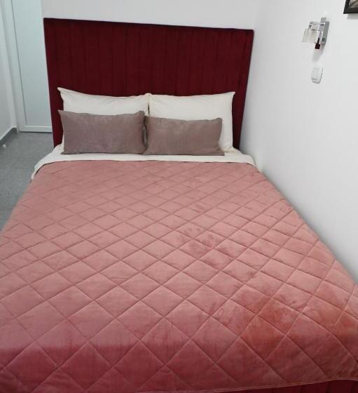 اتاق استاندارد یک نفره, Apartments Imper   Imd