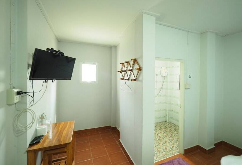 Номер Стандарт, Chuan Chom Guesthouse