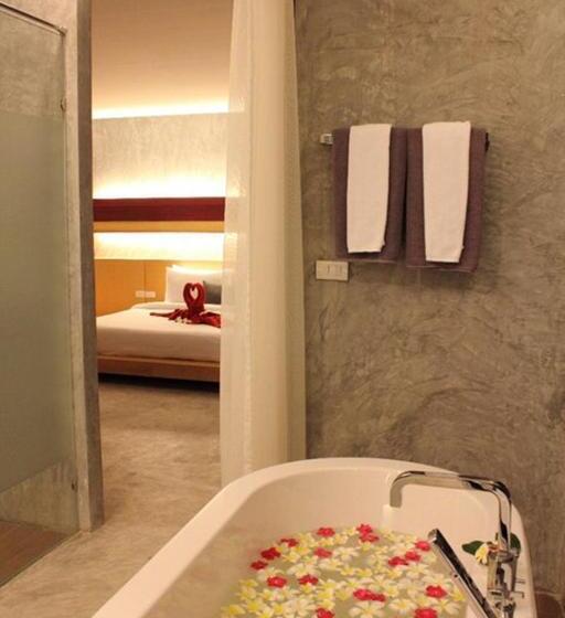 سوییت با چشم‌انداز دریا, The Now Hotel   Sha Extra Plus