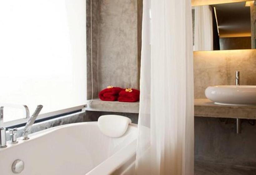 جناح, The Now Hotel   Sha Extra Plus