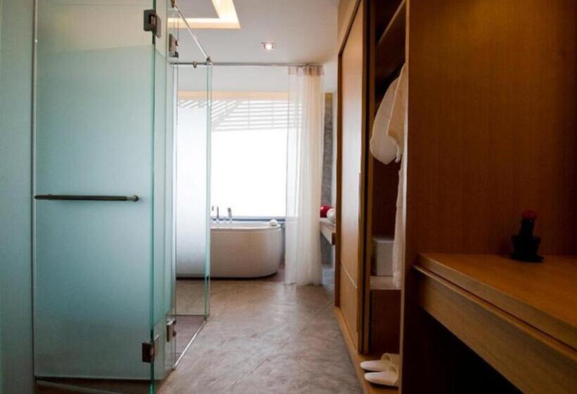 جناح, The Now Hotel   Sha Extra Plus
