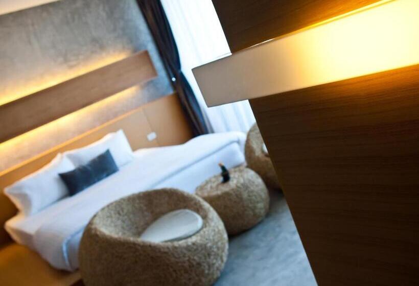 جناح, The Now Hotel   Sha Extra Plus