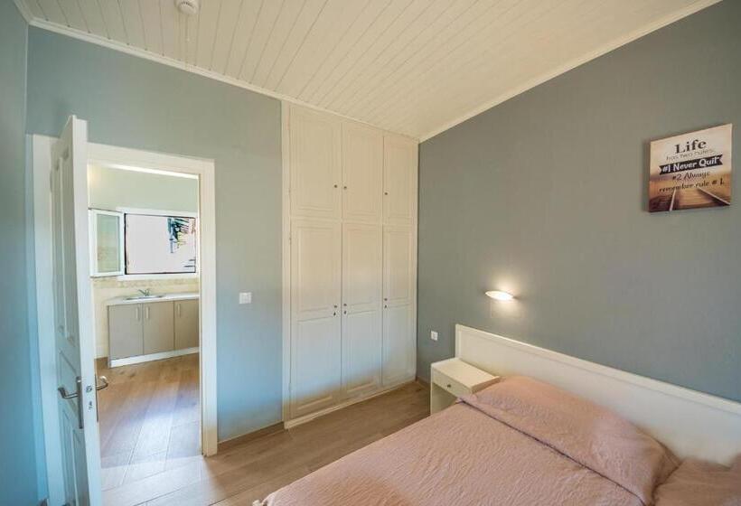 침실 1개 디럭스 아파트, Chandris Apartments
