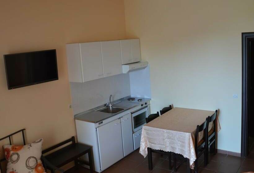 Семейные Апартаменты, Diamond Palace Apartments