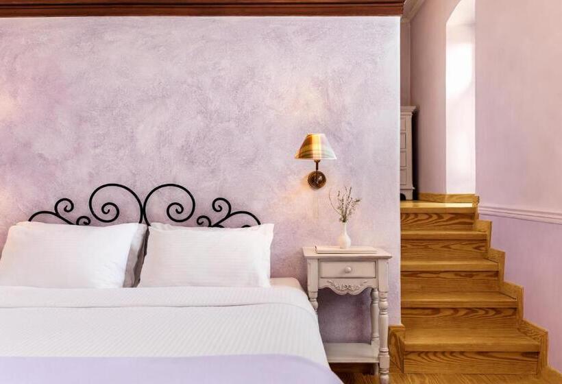 Family Suite, Archontiko Parnassus Dadi