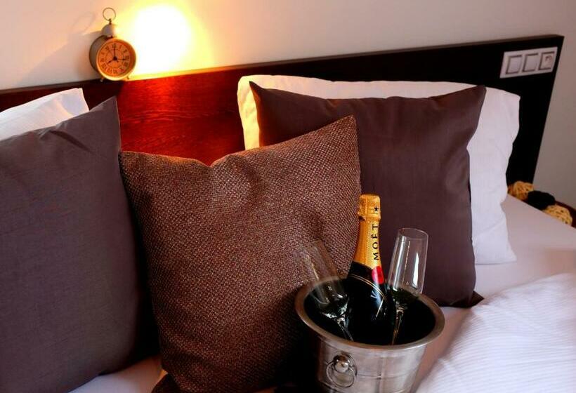 Номер Стандарт, Wine & Wellness Hotel Besední Dům