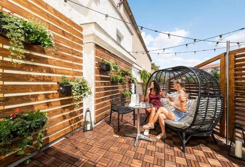 Номер Deluxe, Wine & Wellness Hotel Besední Dům