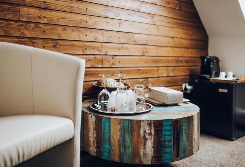Люкс 2 Спальни, Wine & Wellness Hotel Besední Dům