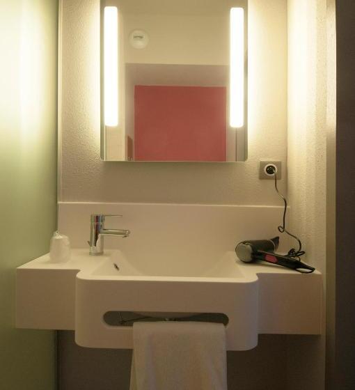 Трехместный Номер Классика, B&b Hotel La Rochelle Beaulieu Puilboreau