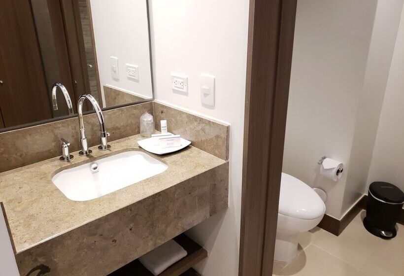 标准间, Hampton By Hilton Medellin