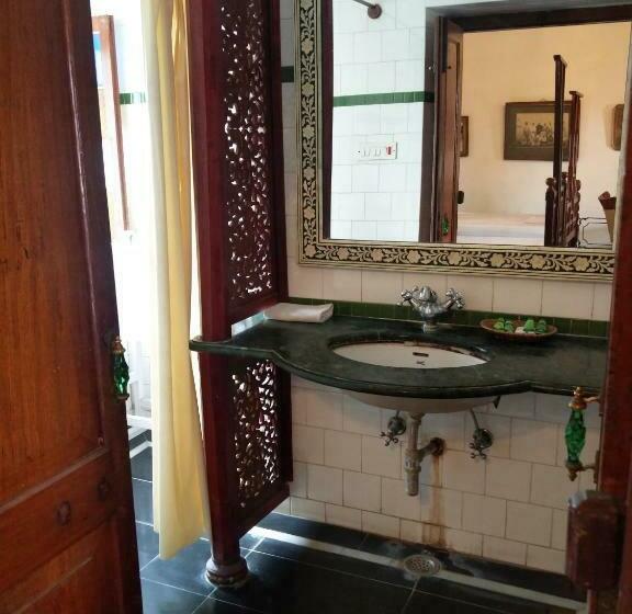 豪华房间, Rangniwas Palace