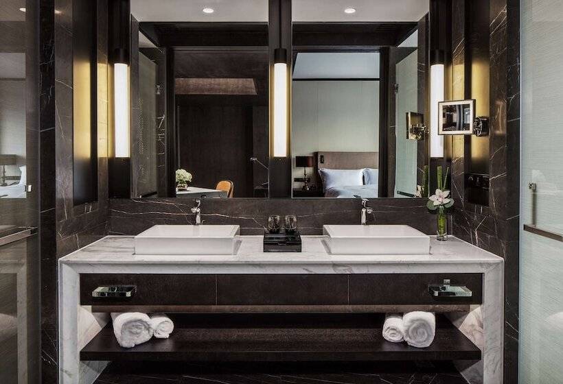 Президентский Люкс, Hilton Ningbo Dongqian Lake