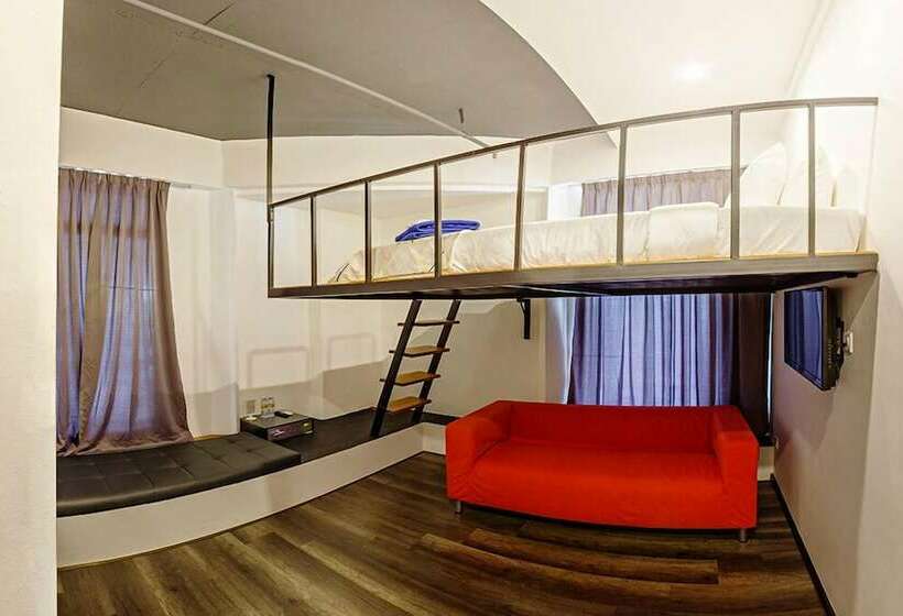 Номер Стандарт, Roomies Suites