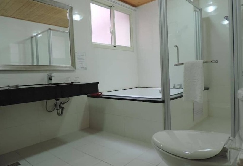 اتاق استاندارد چهار تخته, Happy Life B&b