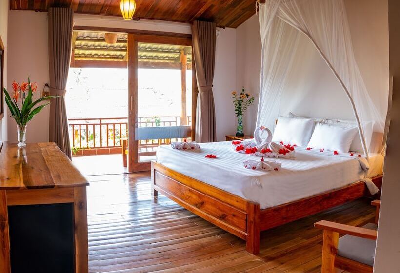 اتاق سوپریور با چشم‌انداز باغ, La Casa Resort
