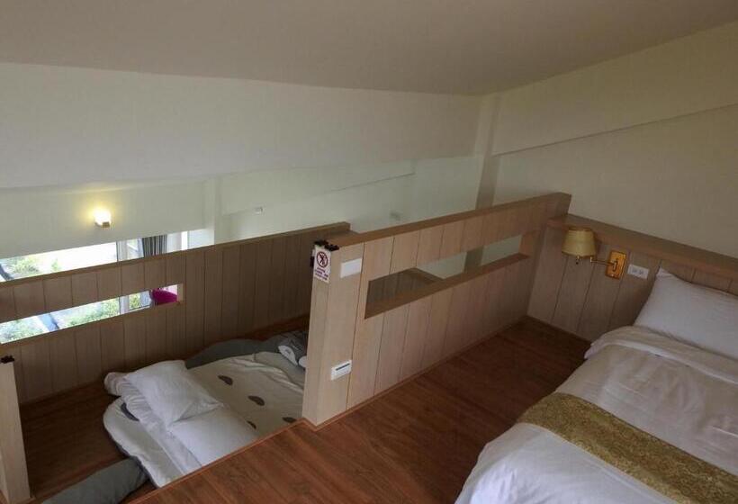 سوییت خانوادگی, I Leisure B&b