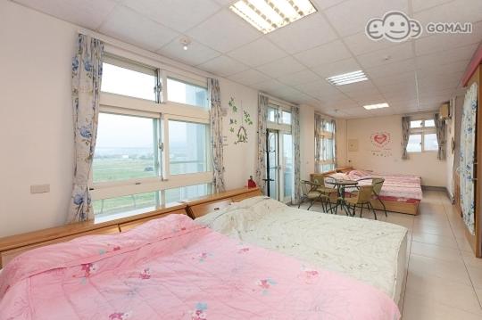 سوئیت جونیور خانوادگی, Xinchuan B&b