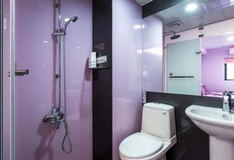 اتاق استاندارد چهار تخته, Cen Pin B&b