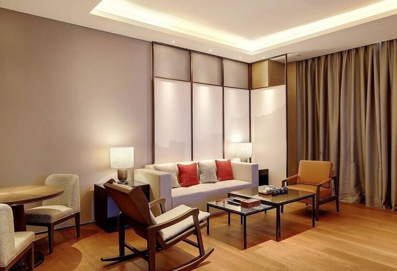 Президентский Люкс, Dongguan Dongcheng International Hotel   Free Shuttle Bus To Canton Fair Exhibition Center During Ca