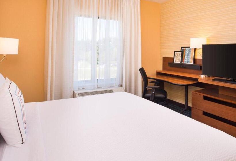 キングサイズベッドのスタンダードルーム, Fairfield Inn & Suites By Marriott Akron Stow