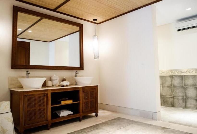 Люкс с гидромассажем, Visesa Ubud Resort